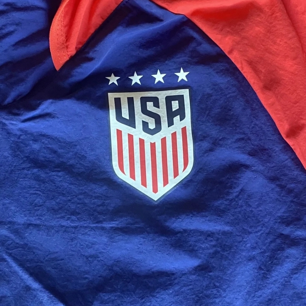 Nike USA WindBreaker Womens Jacket - Picture 3 of 5